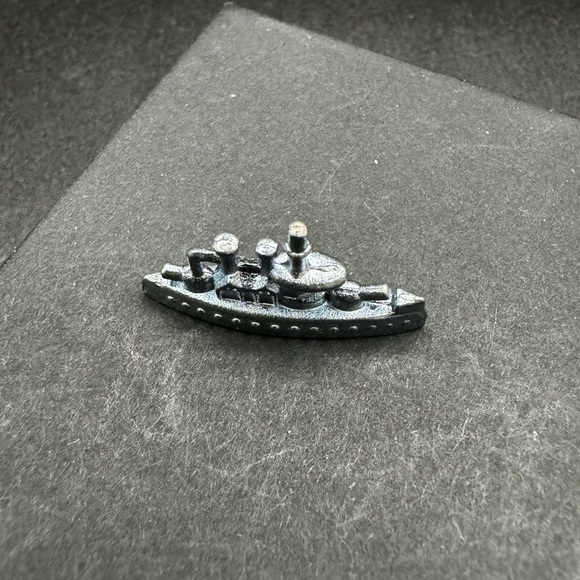 Miniature Monopoly Battleship Game Replacement Silver Ship Figurine - Picture 2 of 10